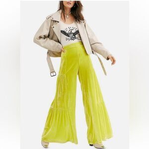 Free People Say La Vie Palazzo Pants Wide Leg Pop Star Yellow Size 4